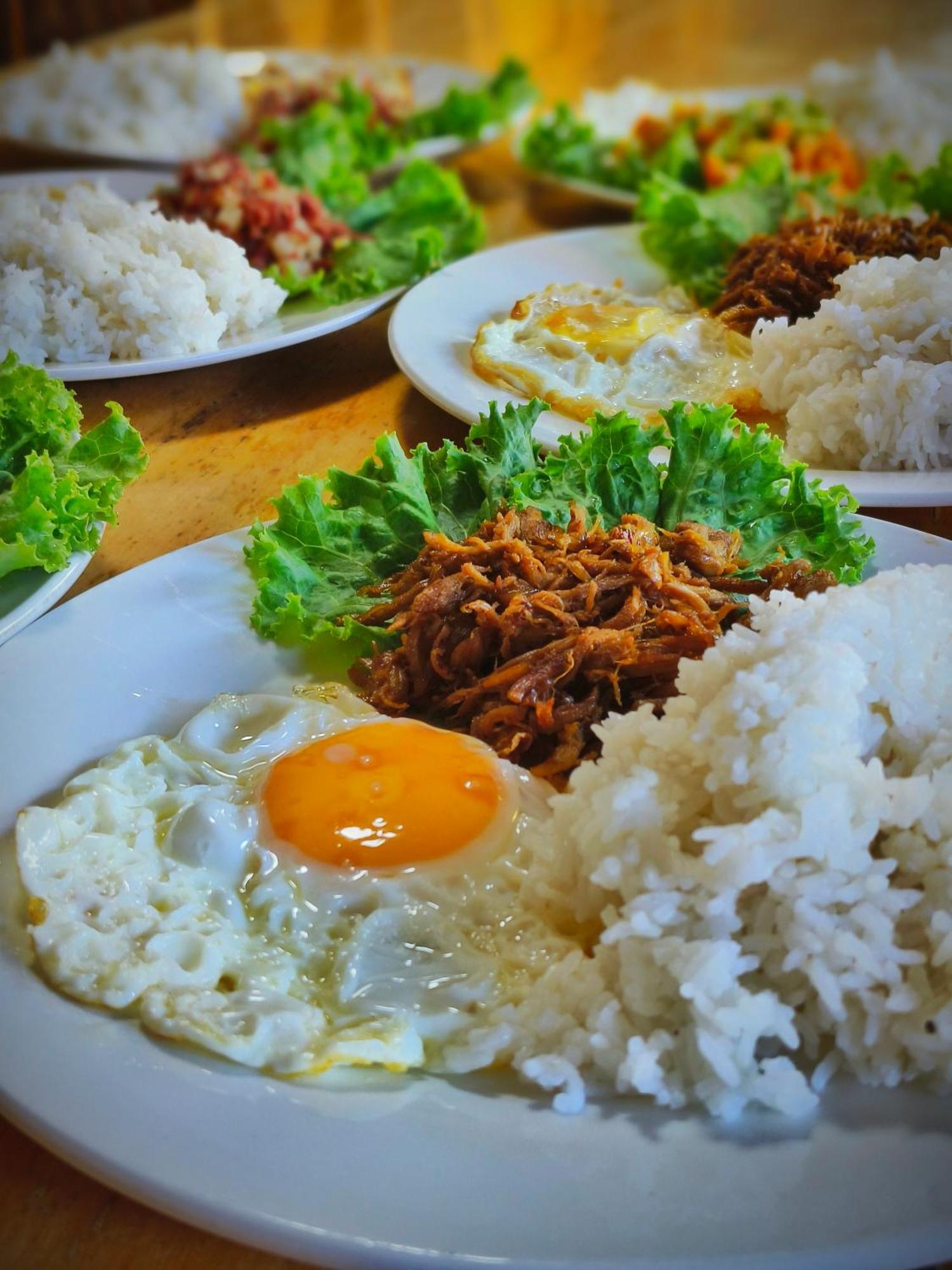 Lokal Hut Bed And Breakfast Puerto Princesa Eksteriør bilde